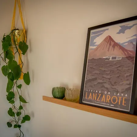 Volcano Sunset: Peaceful Location, Great Views, 300 Mbit/S Wi-Fi, Desk, Desk Chair *