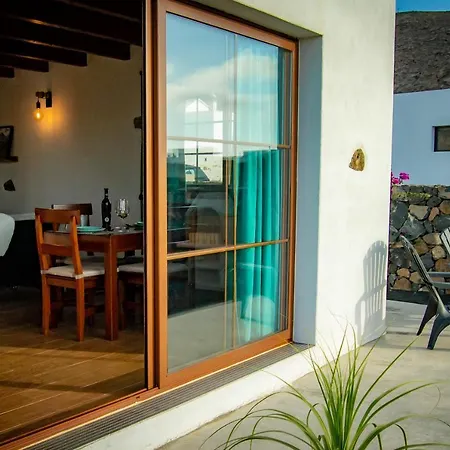 Holiday home Volcano Sunset: Peaceful Location, Great Views, 300 Mbit/S Wi-Fi, Desk, Desk Chair