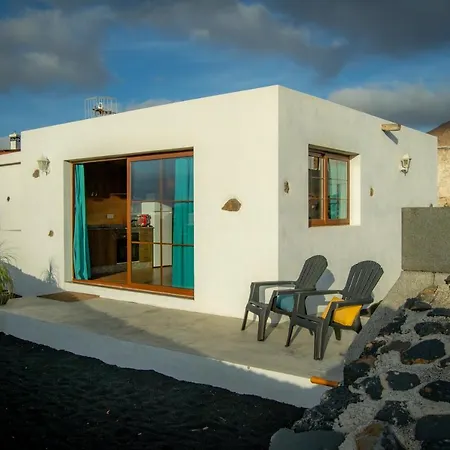 Holiday home Volcano Sunset: Peaceful Location, Great Views, 300 Mbit/S Wi-Fi, Desk, Desk Chair