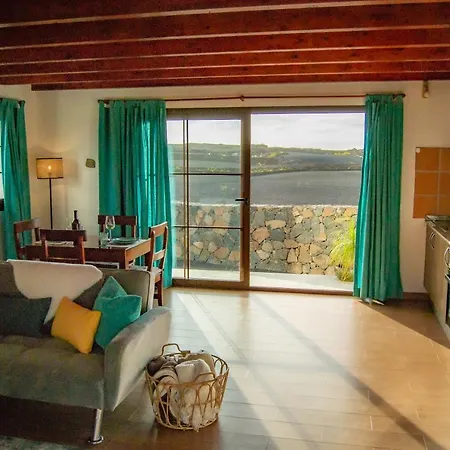 Holiday home Volcano Sunset: Peaceful Location, Great Views, 300 Mbit/S Wi-Fi, Desk, Desk Chair